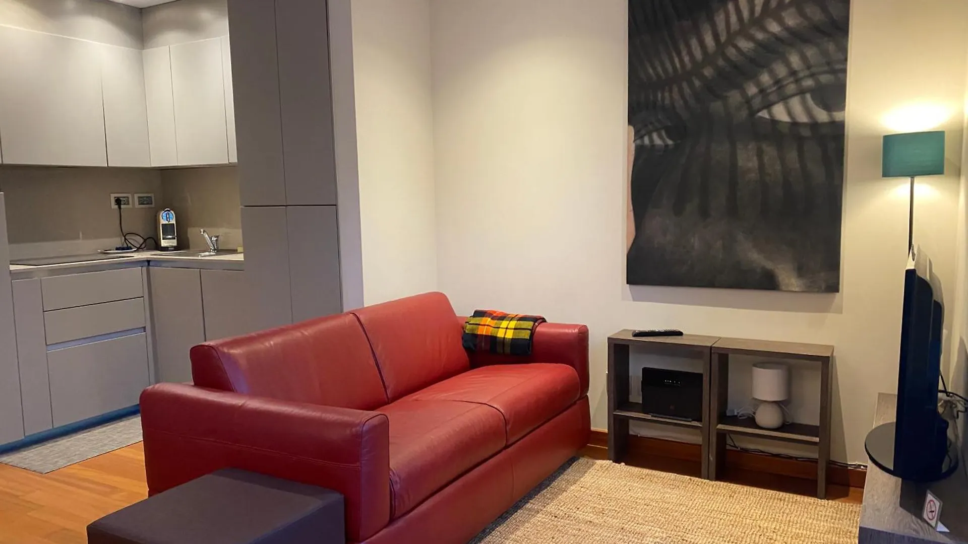 Vitruviosuite Milano 0*, Milan Italy